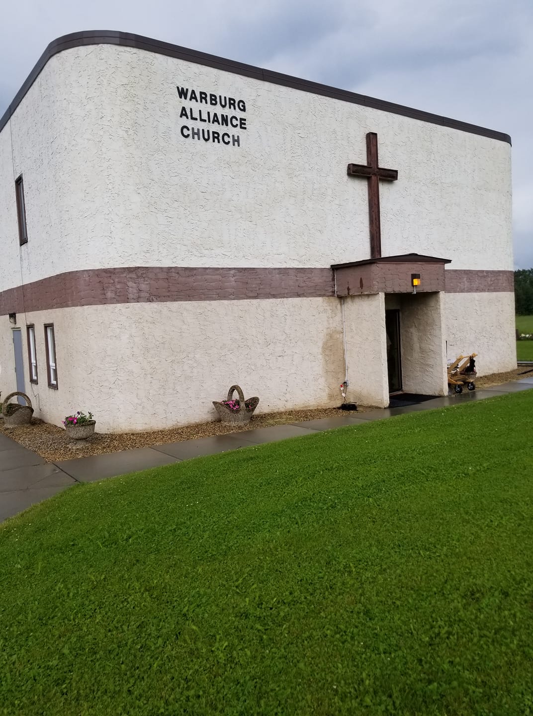 Church building and community in Warburg